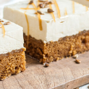 Cake met een laagje bavaroise van Credi Fond Neutral