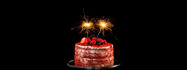 New-Years-Ruby-Cake1600x600